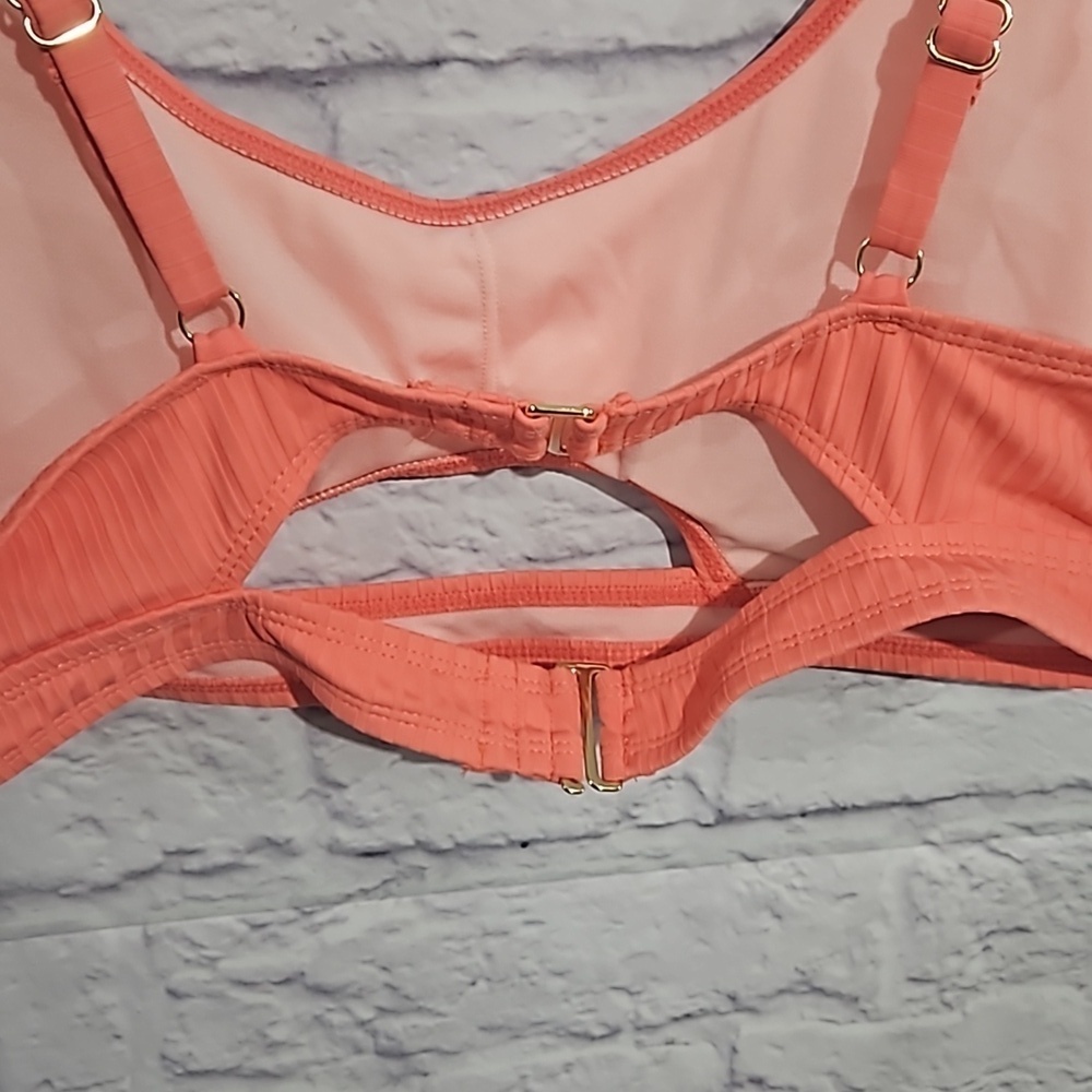 Cutout coral ribbed swimsuit top - Picture 4 of 6